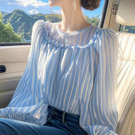 衬衣女款2025春新款爆款高级感减龄洋气超好看小众蓝色竖条纹上衣