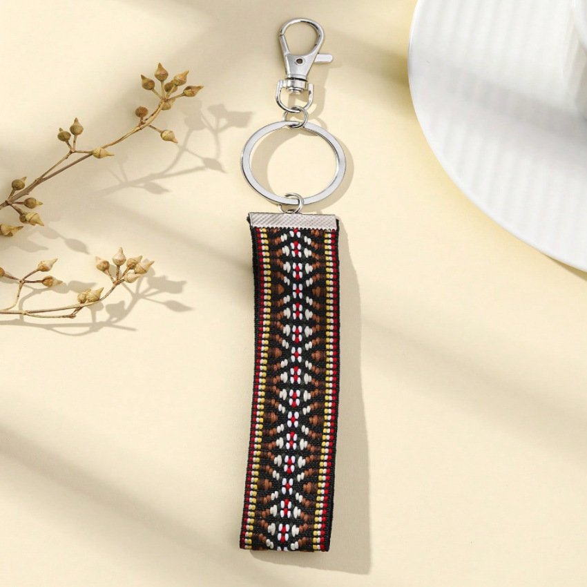 1 Piece Retro Ethnic Style Geometric Metal Knit Unisex Keychain display picture 14
