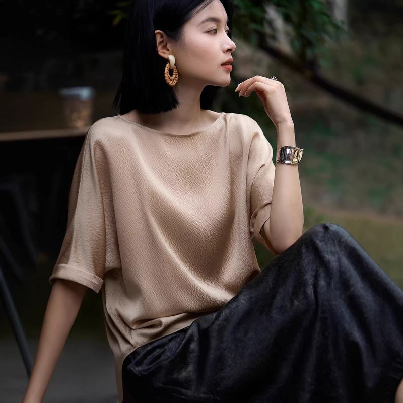 2026 Comfortable "Selection • Cloud Rest" Silk Top Loose Short-Sleeve Casual Off-Shoulder Pullover Summer