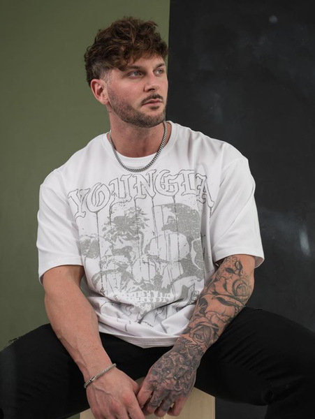 Big T-shirt with a round collar