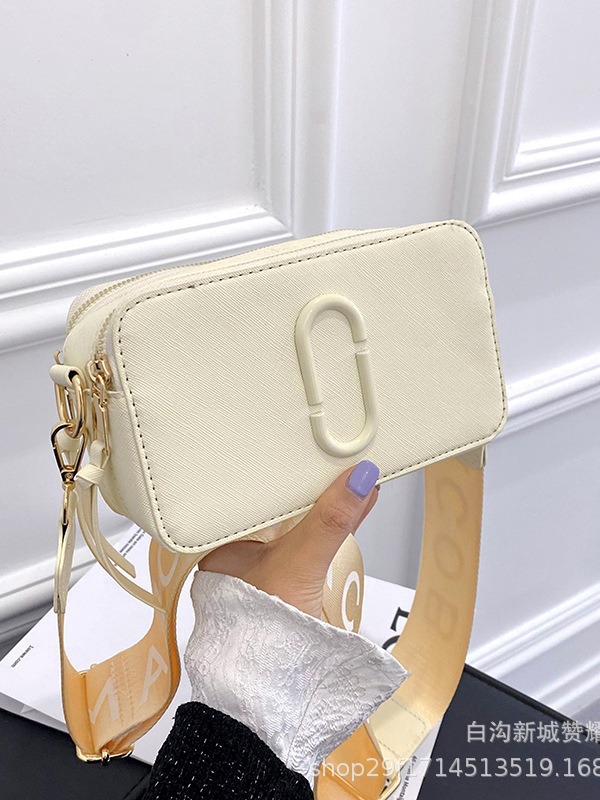 Cross-Border Bags2024 New Summer Texture Small Square Bag European and American Shoulder Bag Fashionable Wide Shoulder Strap Crossbody Camera Bag