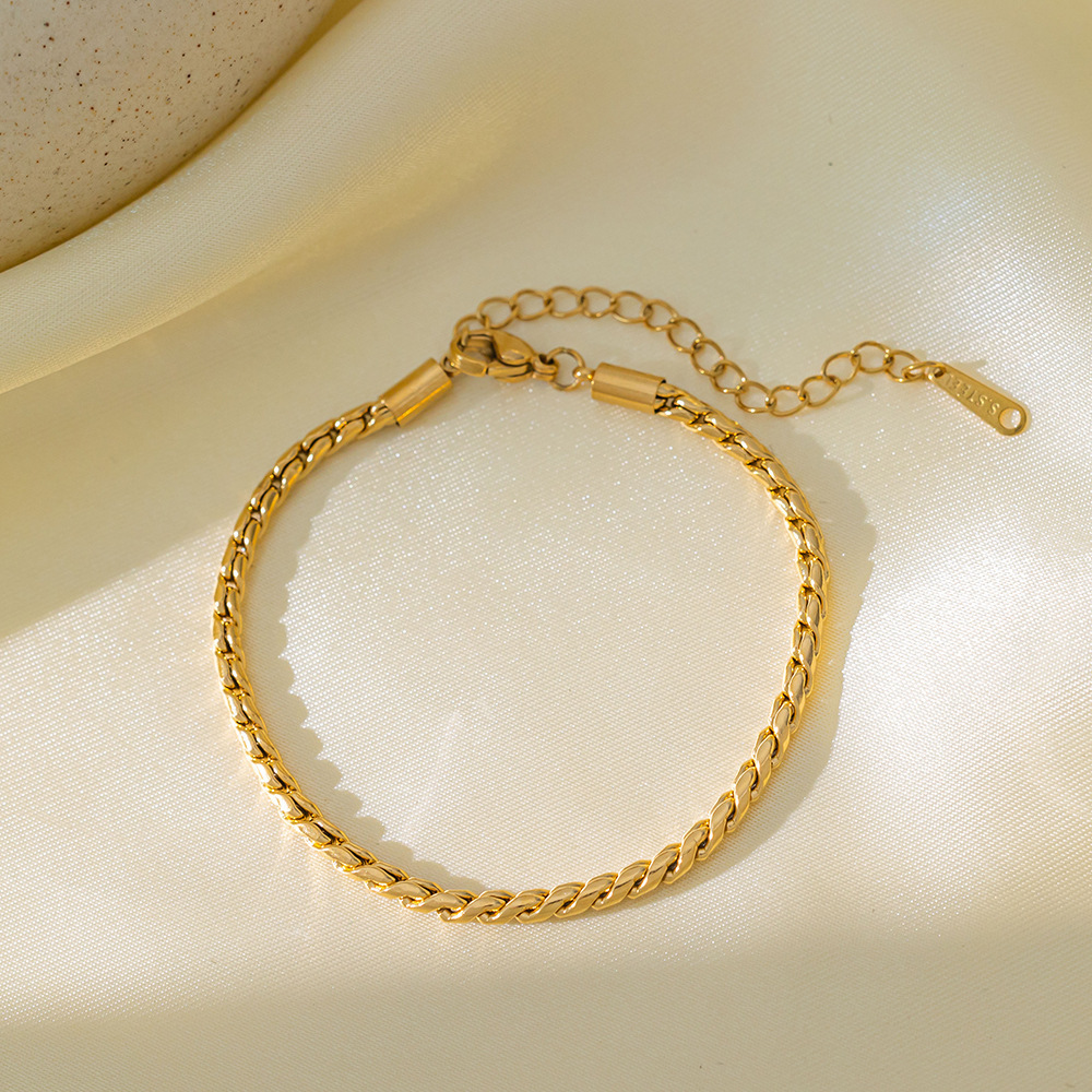 Pulsera de Acero de Titanio de Dongguan, Estilo Europeo y Americano, Diseño de Doble Cadena con Cuchillas, Exagerada, Hip-Hop, para Otoño e Invierno, No se Destiñe, para Mujer