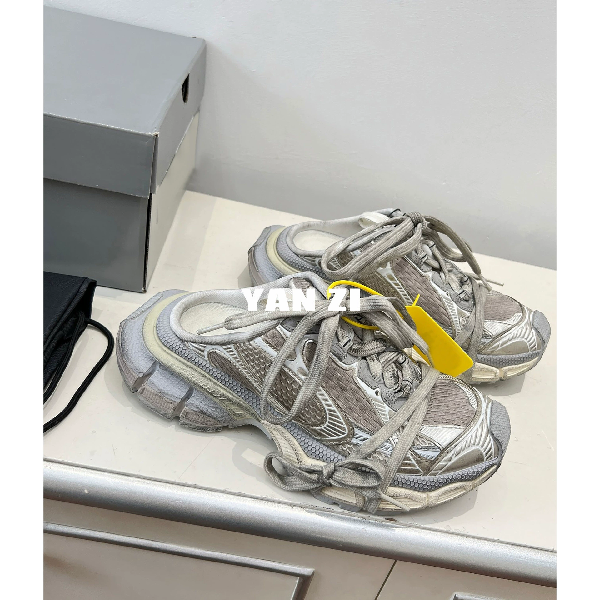 Винтажные полусабо унисекс на толстой подошве, увеличивающие рост, 3XL, новинка 2024 года, полусабо для папы Paris девятого поколения.