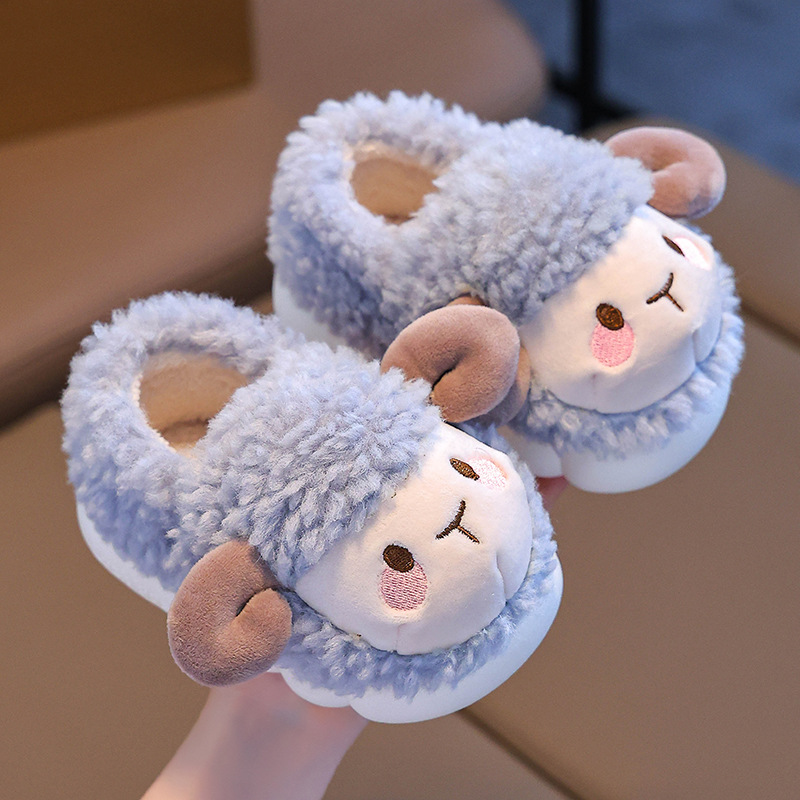 Otoño y invierno zapatillas de algodón para niños niñas calentadas y pelusa en el hogar, bolsas de fondo gruesas para niños y zapatillas de algodón para bebés