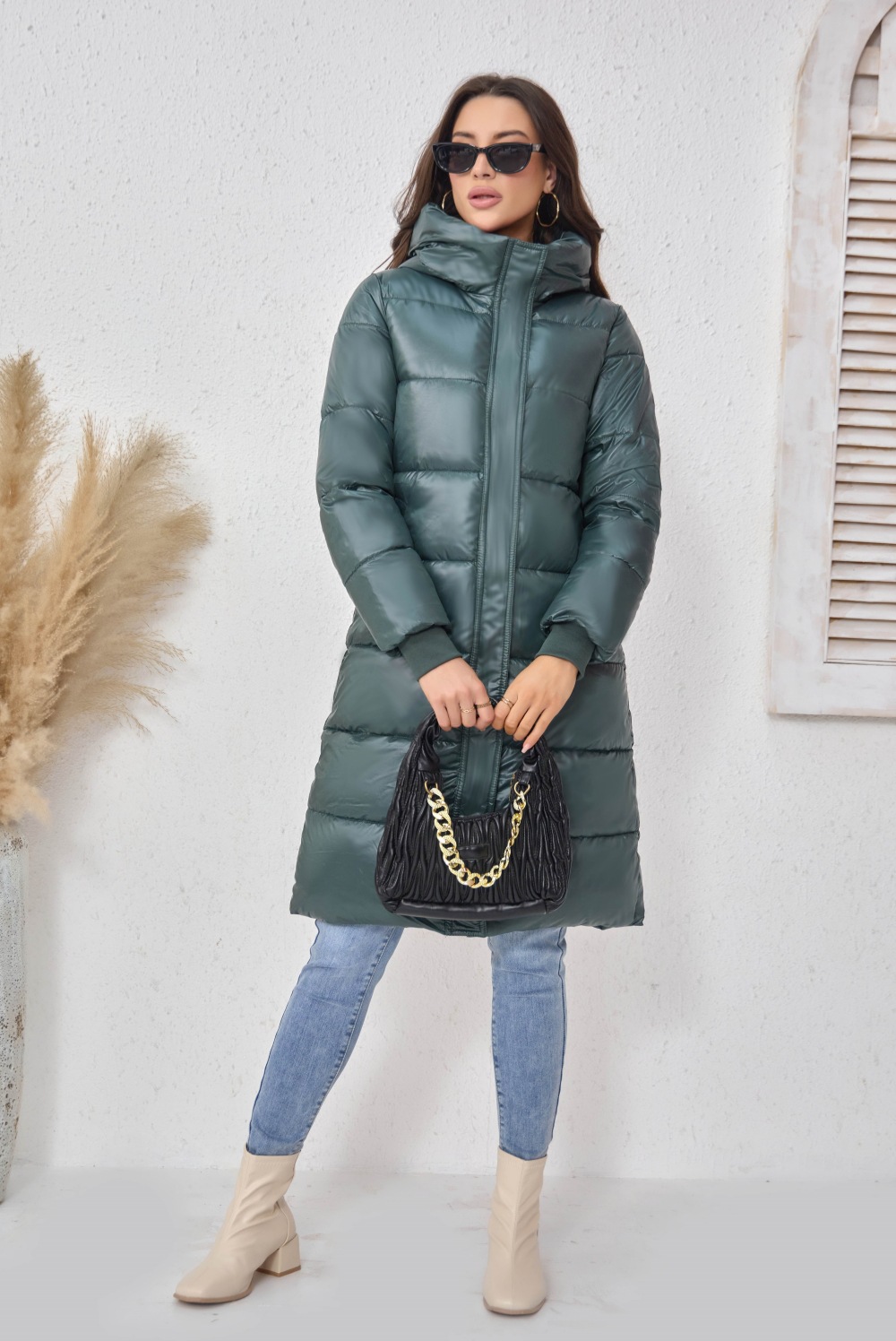 Langer Damen-Wintermantel mit Kapuze, dick gesteppt, modische und elegante Outdoor-Jacke, auch in großen Größen erhältlich_voghion.com