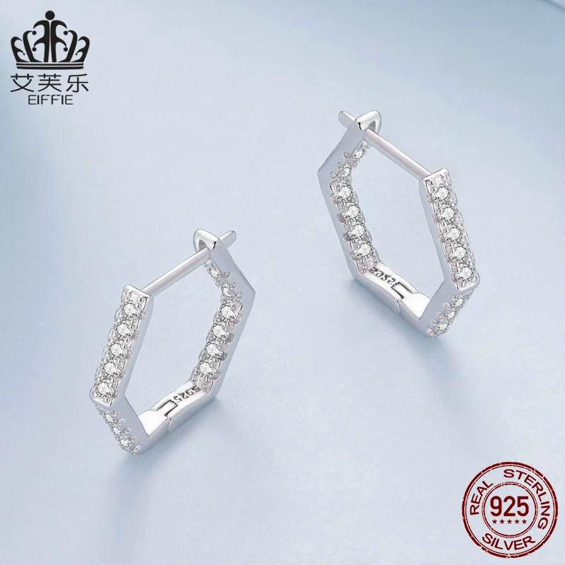 艾芙乐 Genuine earrings, platinum accessory, simple and elegant design, silver 925 sample