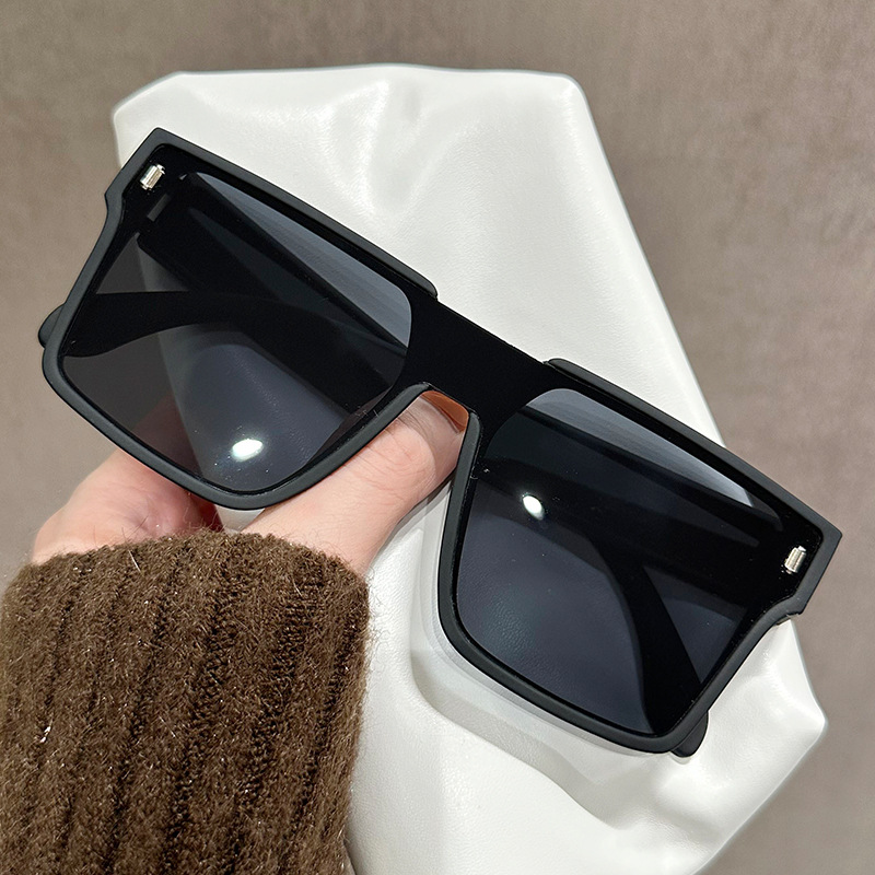 [model 06] elastic sand black frame