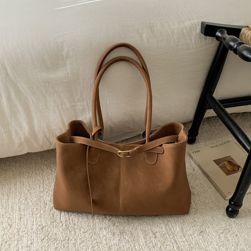 European and American Retro Handbag Women's 2025 New Fashion Large-Capacity Tote Bag High-End Simple Retro Armpit Bag European and American Retro Handbag Women's 2025 New Fashion Large-Capacity Tote Bag High-End Simple Retro Armpit Bag