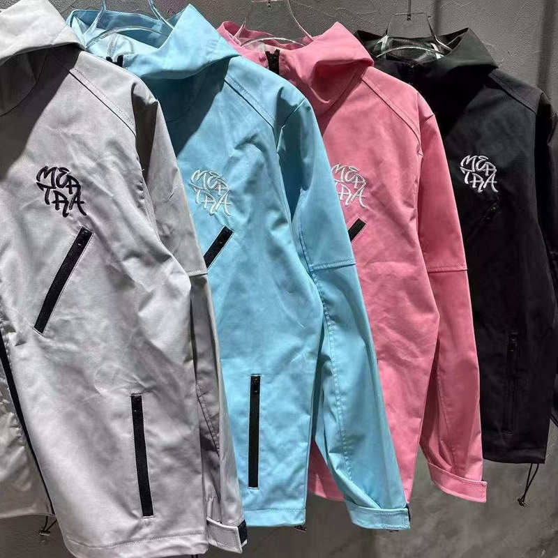 New Trendy Brand Mertra New Fashion Trendy Water-Soluble Hardshell Gray Waterproof Jacket for Men and Women, Versatile for Autumn New Trendy Brand Mertra New Fashion Trendy Water-Soluble Hardshell Gray Waterproof Jacket for Men and Women, Versatile for Autumn