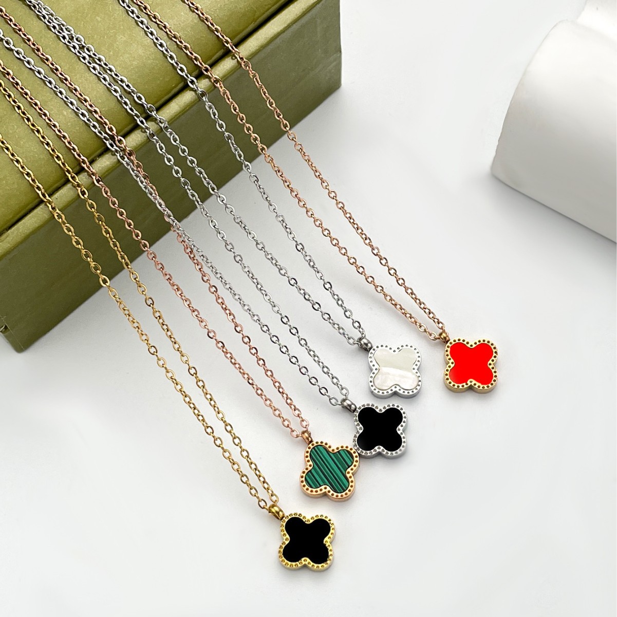 Fashionable pendant stainless steel