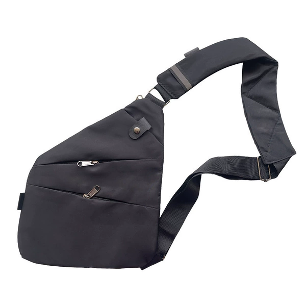 Right shoulder pure black (third-class goods)