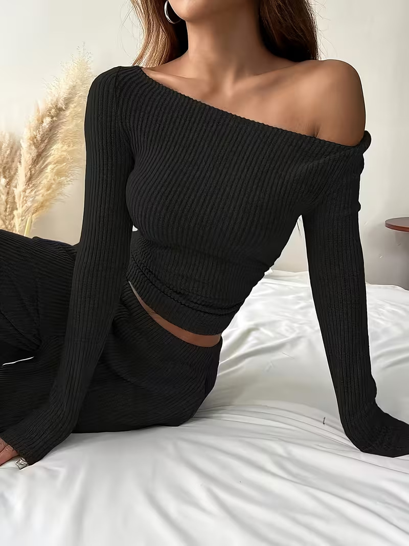 Women's Slim Fit Off Shoulder Top And Trousers Two Piece Set_voghion.com