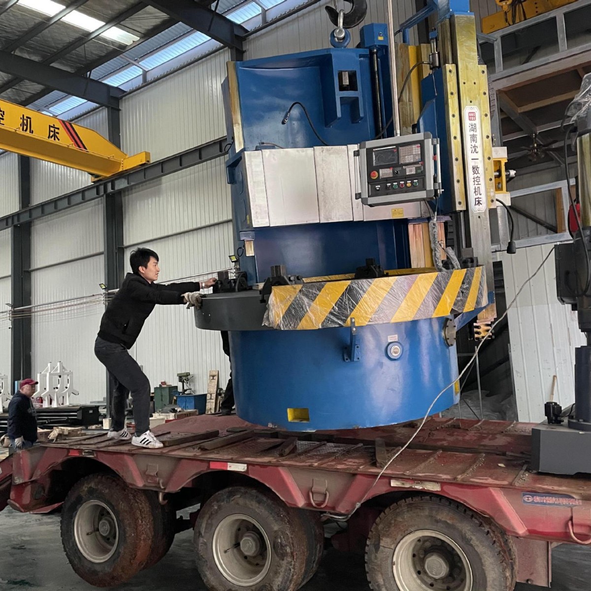 现货供应齐齐哈尔C5126直径2.6米立车，立式车床，阀门包运费