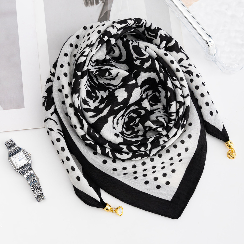 Magnetic Buckle Square Scarf for Women, Popular New Style, Outer Neck Scarf, Cotton Versatile Scarf, Light and Comfortable Wholesale