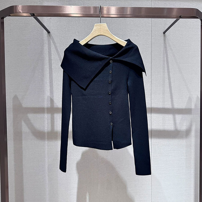 2026 Autumn New Long-Sleeve Elegant Buttoned Collar Knit Sweater XSJ4M04E