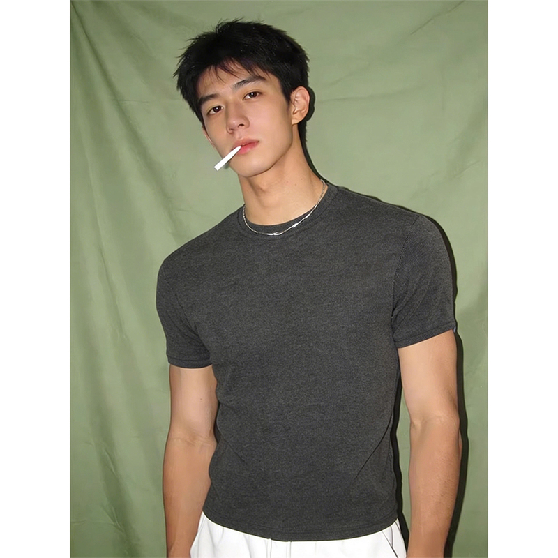 Dark Gray Slim Fit Sports Short-Sleeve Men's Summer Casual Style Muscle-Enhancing T-Shirt with Stretch for Fitness Dark Gray Slim Fit Sports Short-Sleeve Men's Summer Casual Style Muscle-Enhancing T-Shirt with Stretch for Fitness