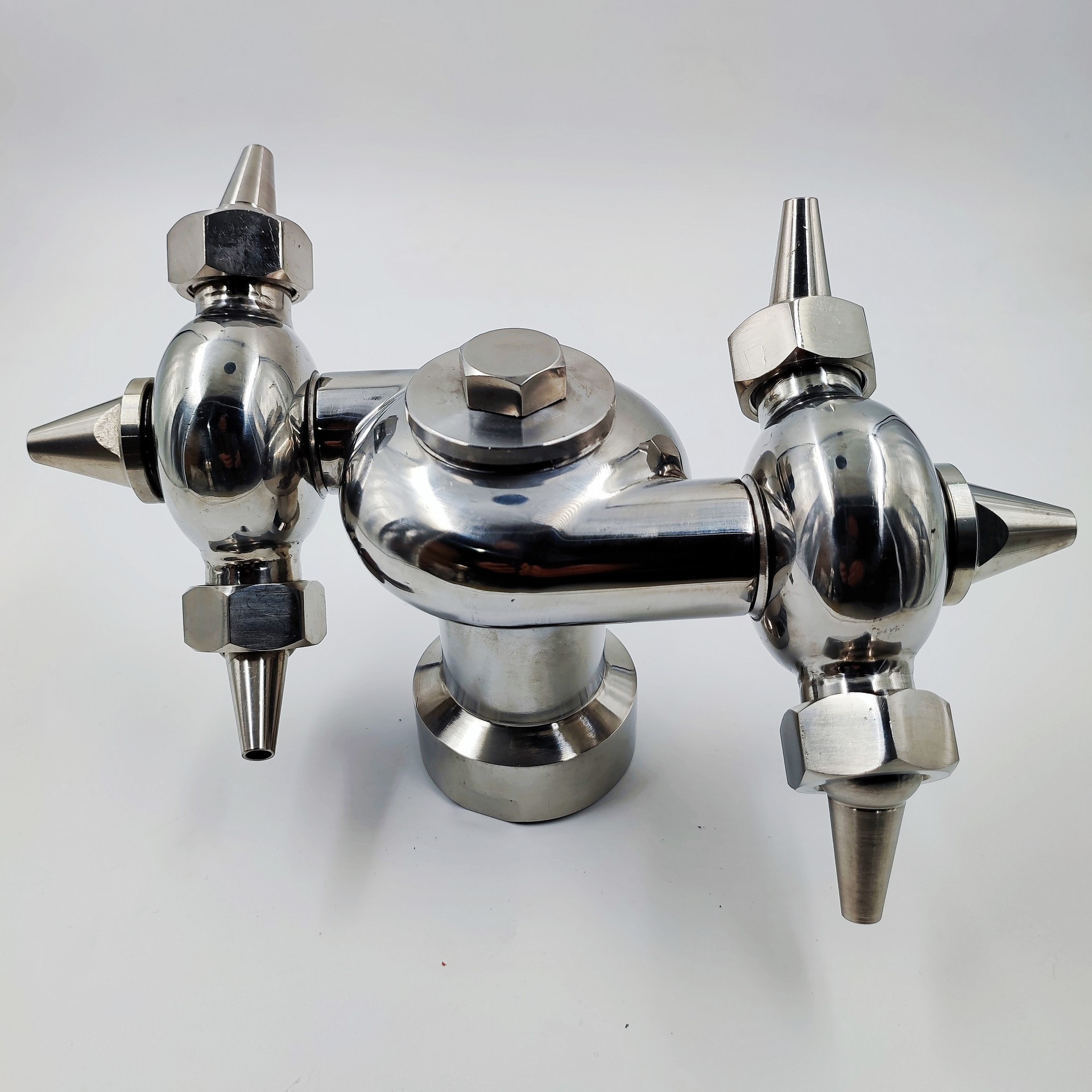 内螺纹牛角清洗器 丝扣喷淋器 旋转喷嘴 旋转洗罐器 刷罐器优惠