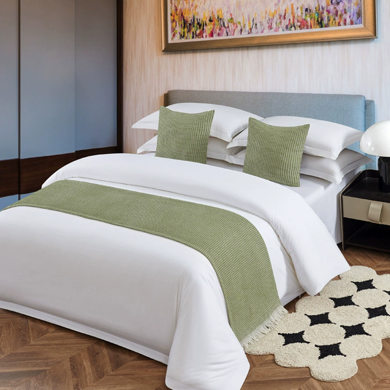 Прямые продажи с фабрики: шенилловые дорожки на кровать с бахромой для дома и отелей, простые декоративные накидки на кровать для гостевых домов, а также постельное белье.