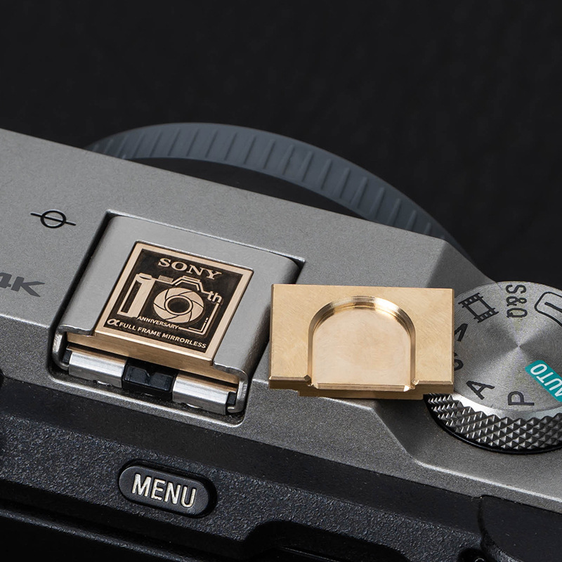 适用索尼zve10二代相机热靴盖a7m4a7c二代zv1二代a6400微单配件