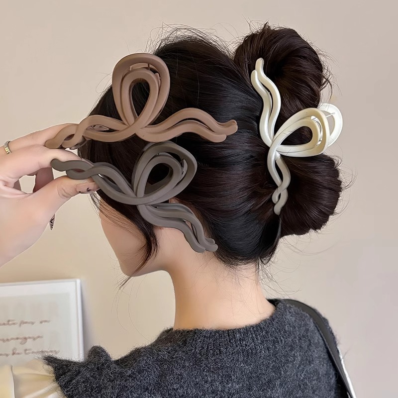 Meilad temperamento agarra clip de cabello para mujeres de alta calidad detrás de la cabeza nuevo clip de cabello acrílico onda clip de tiburón clip