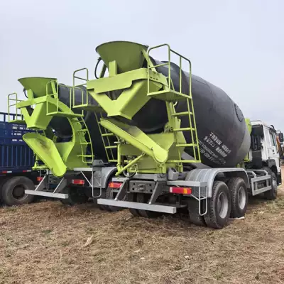 Exported Sinotruk Howo 12-Cubic Meter Betonqarışdıran maşınlar
