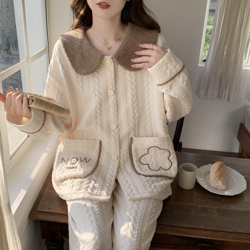 かわいいクレヨンしんちゃん空気綿のパジャマ