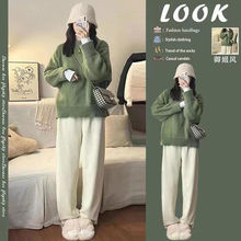 2025新款绿色套头毛衣女秋冬日系慵懒复古感加厚针织衫