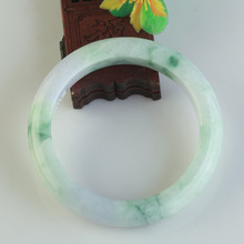 缅甸翡翠A货玉手镯56-59圈口宽条厚装轮胎漂花玉石手镯胖妈款送证