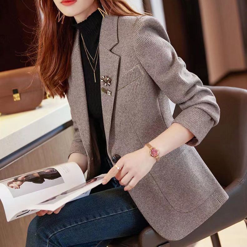 Plaid Suit Jacket Women's Korean Style Retro 2025 Spring and Autumn New Casual Internet Popular Women's Small Suit Long Sleeve All-match
