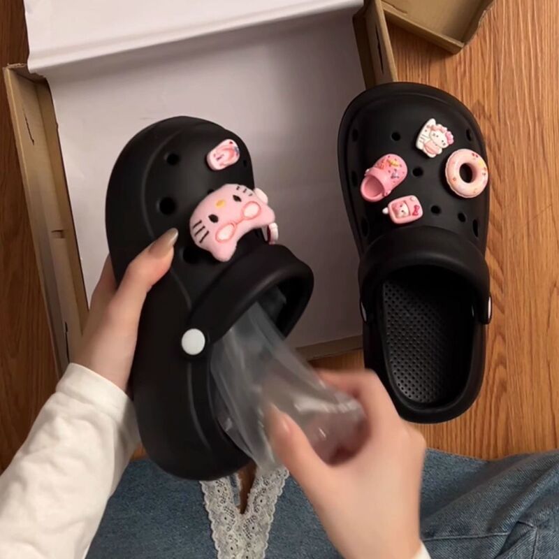 Popular Internet Celebrity Black Thick-Soled Comfortable Clogs for Women, 2026 New Summer Outdoor Cartoon Cute Sandals