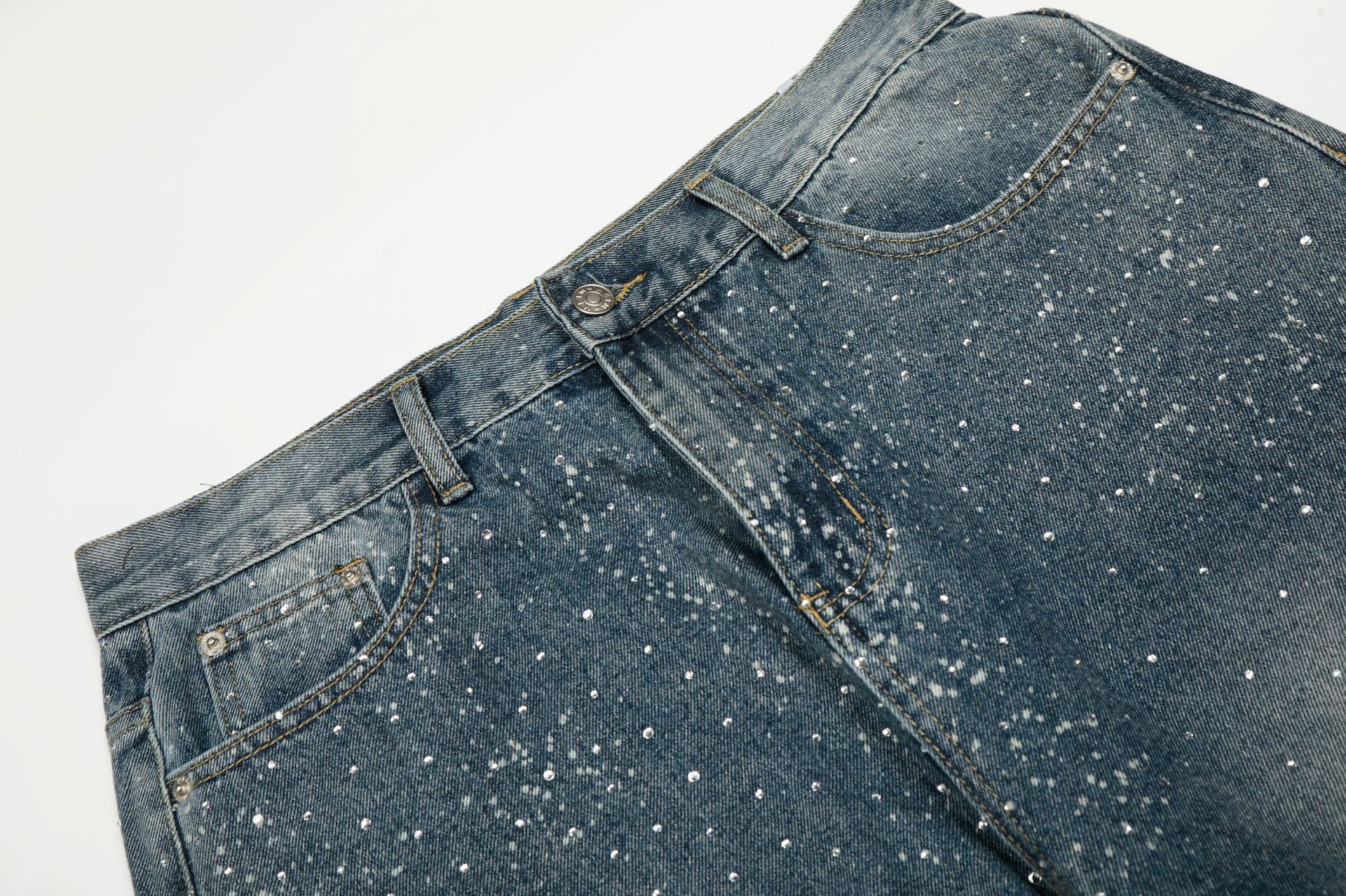 Unisex High Street Vintage Washed Blue Distressed Denim Jeans Rhinestone Embellishments Relaxed Fit Button Fly Non-Stretch Cotton_voghion.com