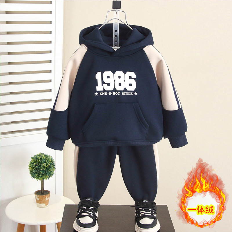 6520 traje de suéter de otoño e invierno para niños 2025 nuevo estilo para niños más chaqueta gruesa de terciopelo ropa de invierno para bebés ropa para niños