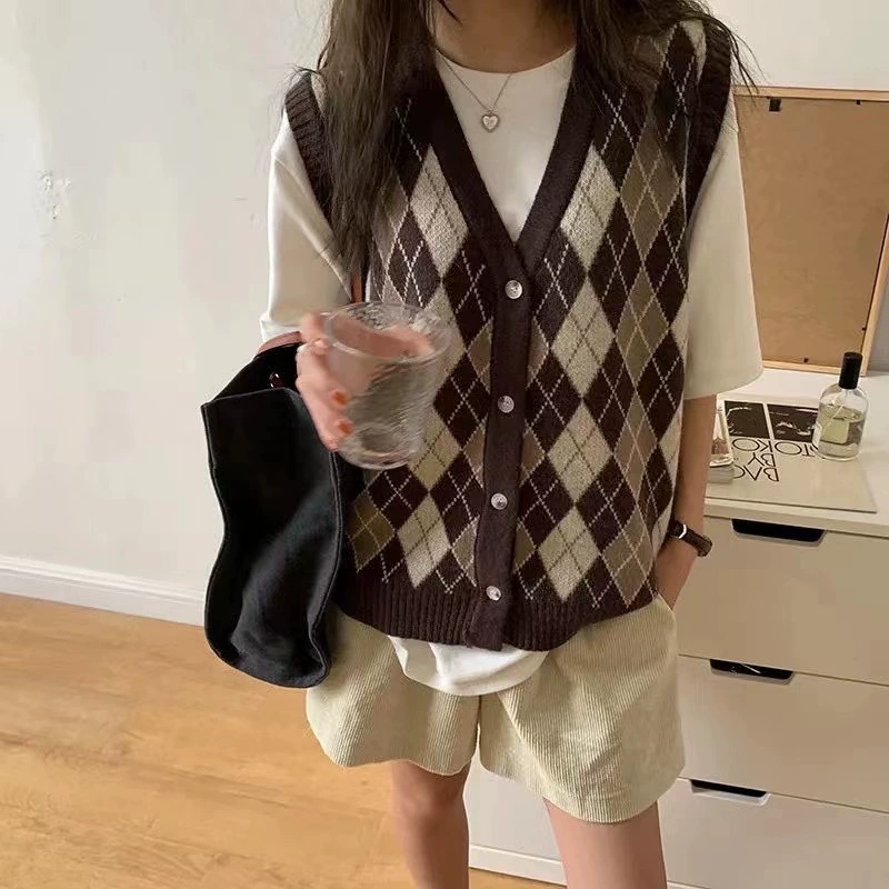 Женский жилет 2025 года, осенняя новинка, свитер с V-образным вырезом, в британском ретро-стиле, жилет-кардиган в клетку, вязаный с цветовыми блоками