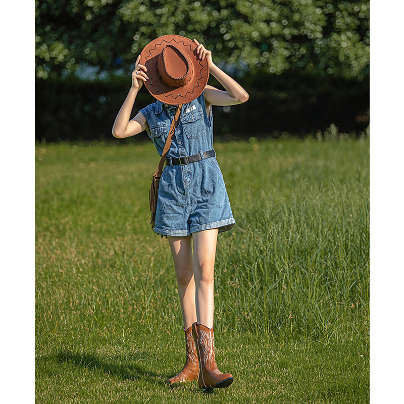 포인티드 토 카우보이 부츠