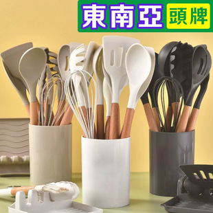 Southeast Asia cross-border wooden handle silicone kitchenware suit spatula spoon non-stick pan 12 pieces suit kitchenset