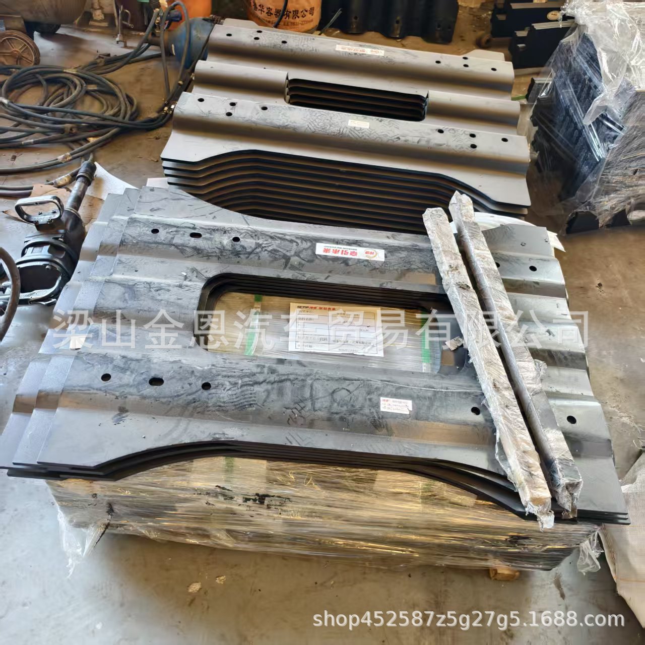 African Used Truck Engines, Fuhua Trailer Axles, Leaf Springs, and Other Various Accessories for Sale