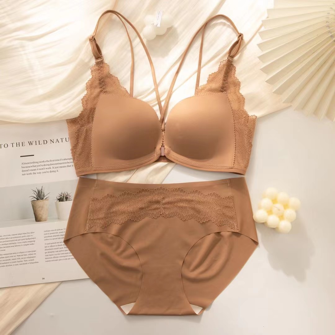 Popular frente hebilla belleza espalda brillante inalámbrico simple brillante sujetador pequeño pecho de las mujeres empuja hacia arriba traje de ropa interior de las mujeres