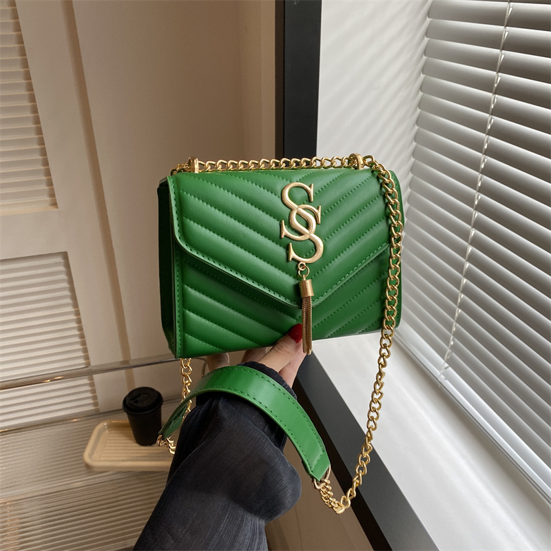 Western-Stil Kettentasche für Frauen 2023 neue Sommermode einzelne Schulter Umhängetasche kleine quadratische Tasche einfarbig karierte Stickerei Damentasche_voghion.com