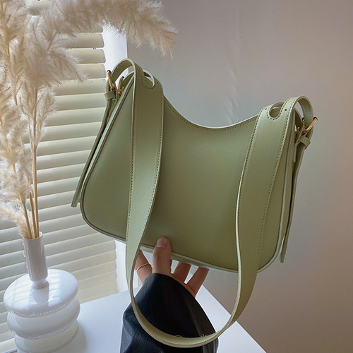 Solid color, simple and fashionable, this year's popular single shoulder underarm bag  spring and summer new temperament small bag women's bag trend
