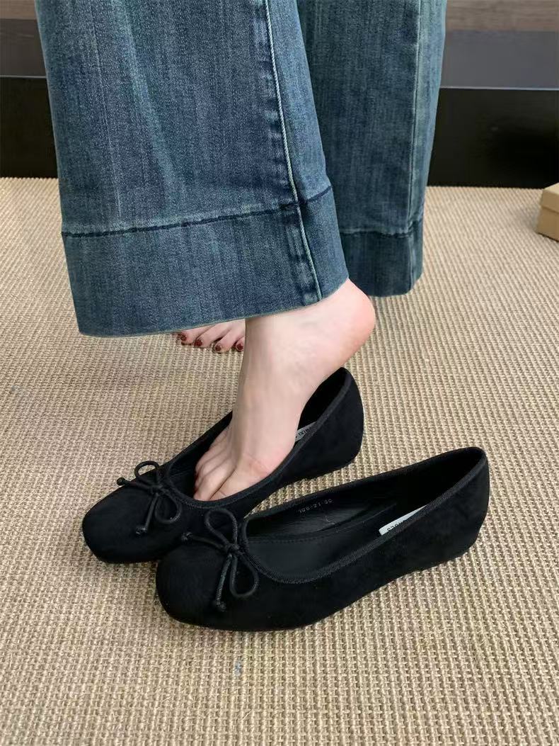 검은색