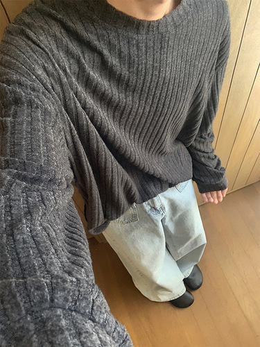 Light Gray Knit Long-Sleeve T-Shirt for Men - Spring and Autumn Season Cleanfit Base Shirt - Relaxed Style High-end Crew Neck Sweatshirt