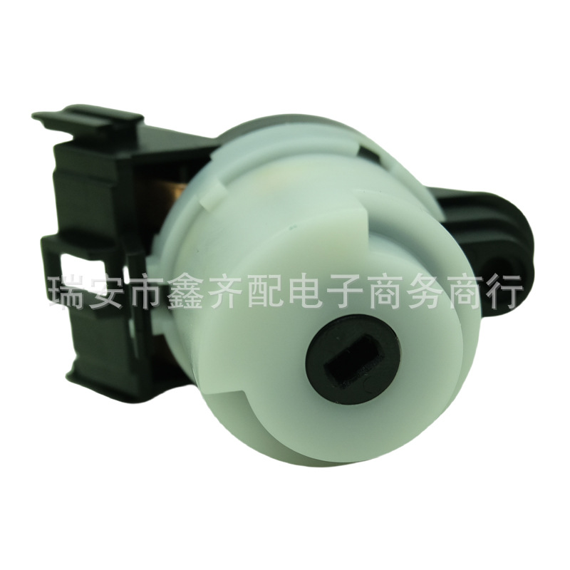 Ignition switch cross-border suitable for Mitsubishi ignition switch Mitsubishi MB903644 factory direct sales