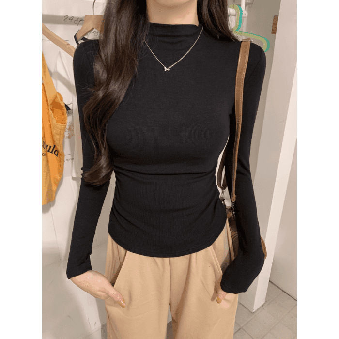 검은색 얇은 단면