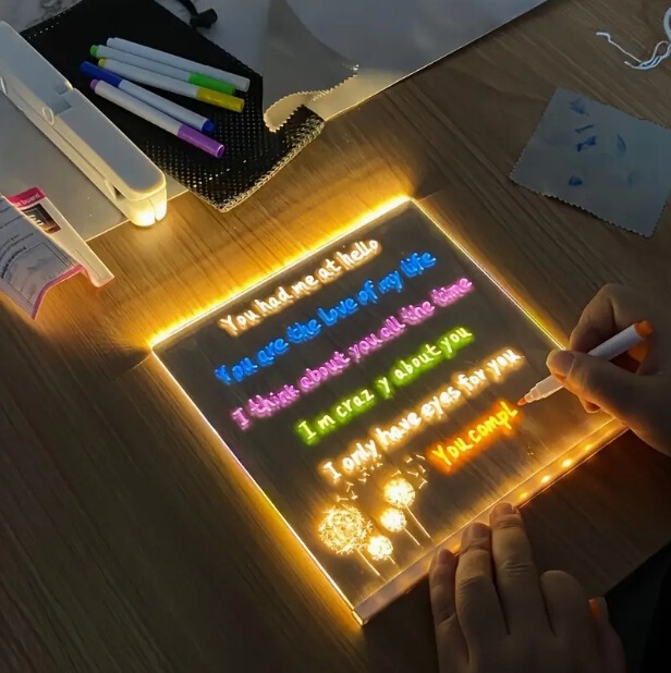 子供用お絵かきボード発光お絵かきボード消去可能なお絵かきボードライトLED透明発光落書き手書きお絵かきボードおもちゃDIYライト|undefined
