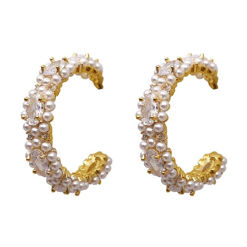 elegant fashionable earrings pearl with zircon