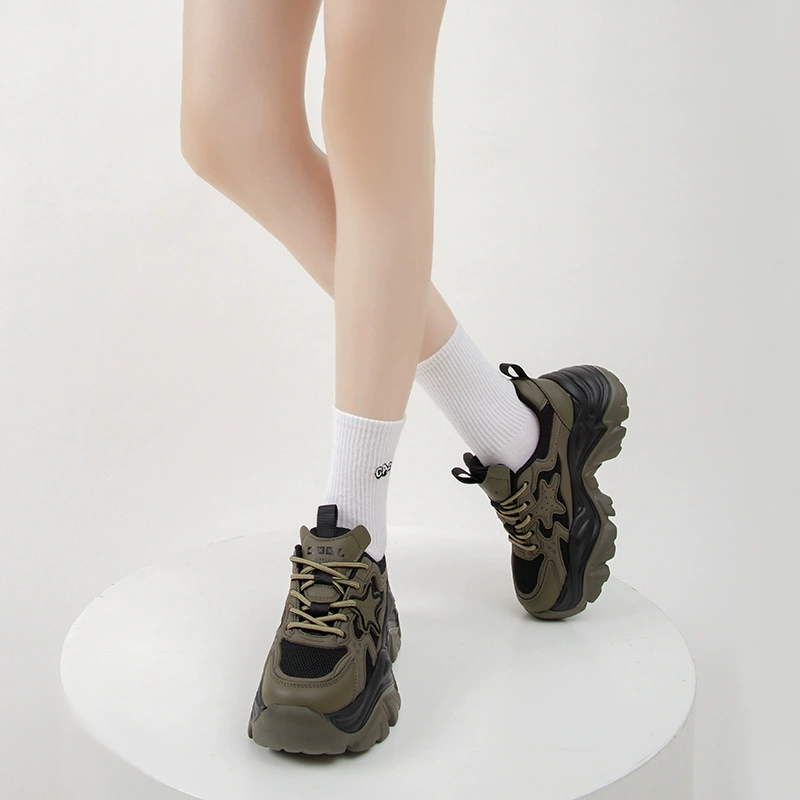 Sports shoes, breathable universal footwear for leisure platform, Korean style