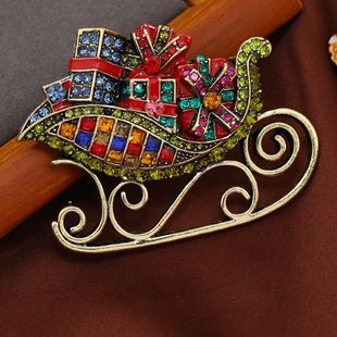 Retro Diamond-embedded Christmas sled brooch sapphire green high-end large European and American corsage pin cross-border supply