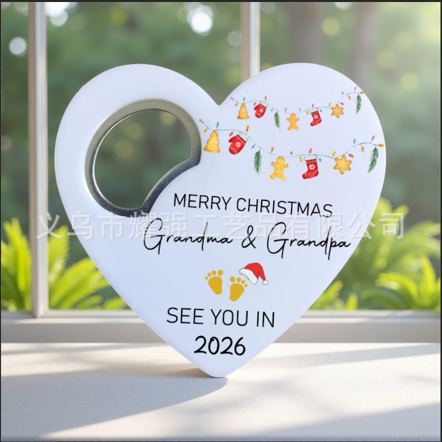 Abridor de botellas de plástico con forma de corazón