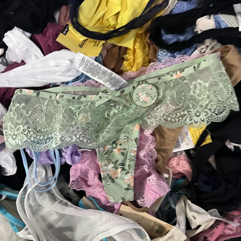 Underwear, Feminine Thong, Large Size, One-String Embroidered Pearl T-Shaped Pants, Low-Waist, Seamless, Cut Out Girl's Underwear