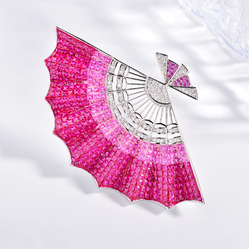 Aquamarine Crushed Ice Blue Fan-Shaped Brooch with Enamel Gradient Color, High-End Sparkle Brooch, Elegant Clothing Accessory